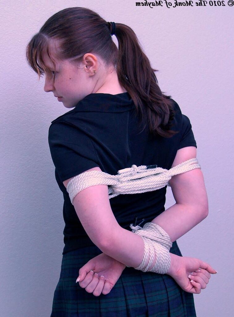 Modelo de Bondage Odrina