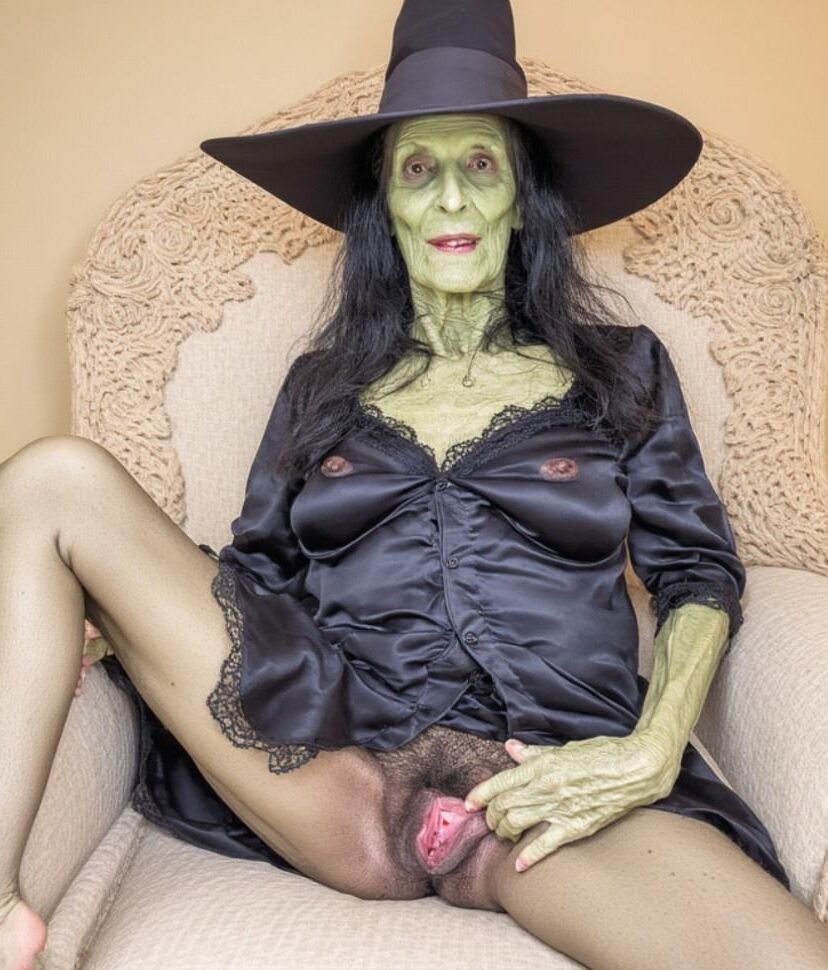 Bruxas de Halloween de Ai