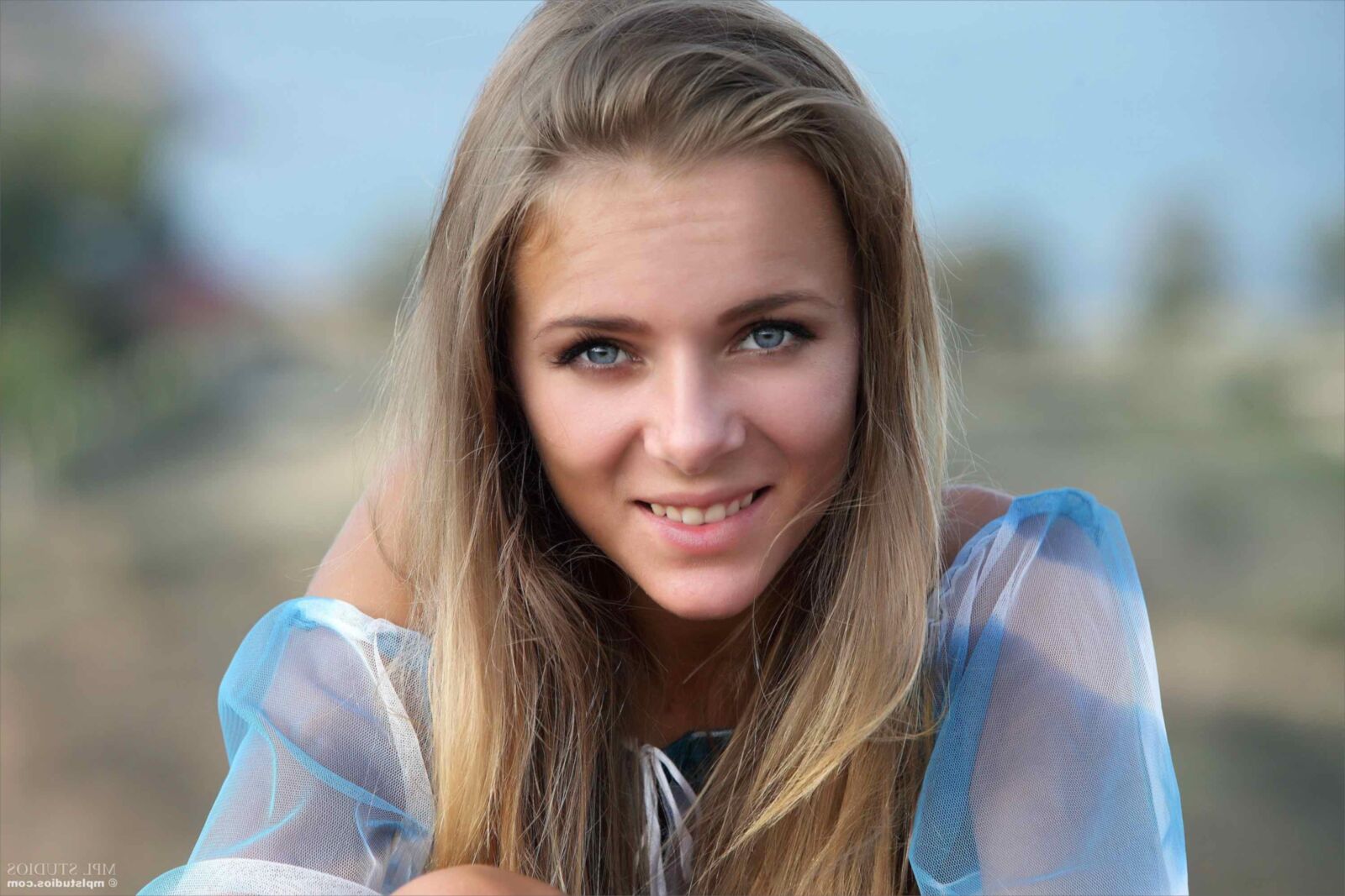 Mplstudios Karissa Diamond Blue Chaussures et un sourire