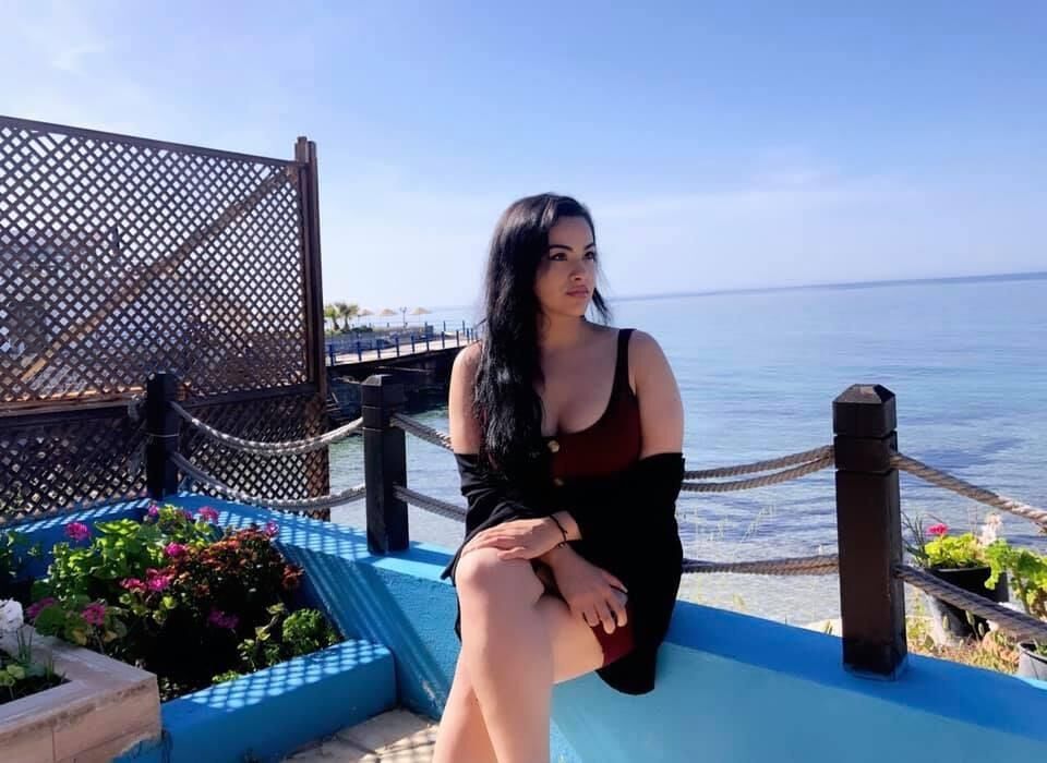 Non Nude 