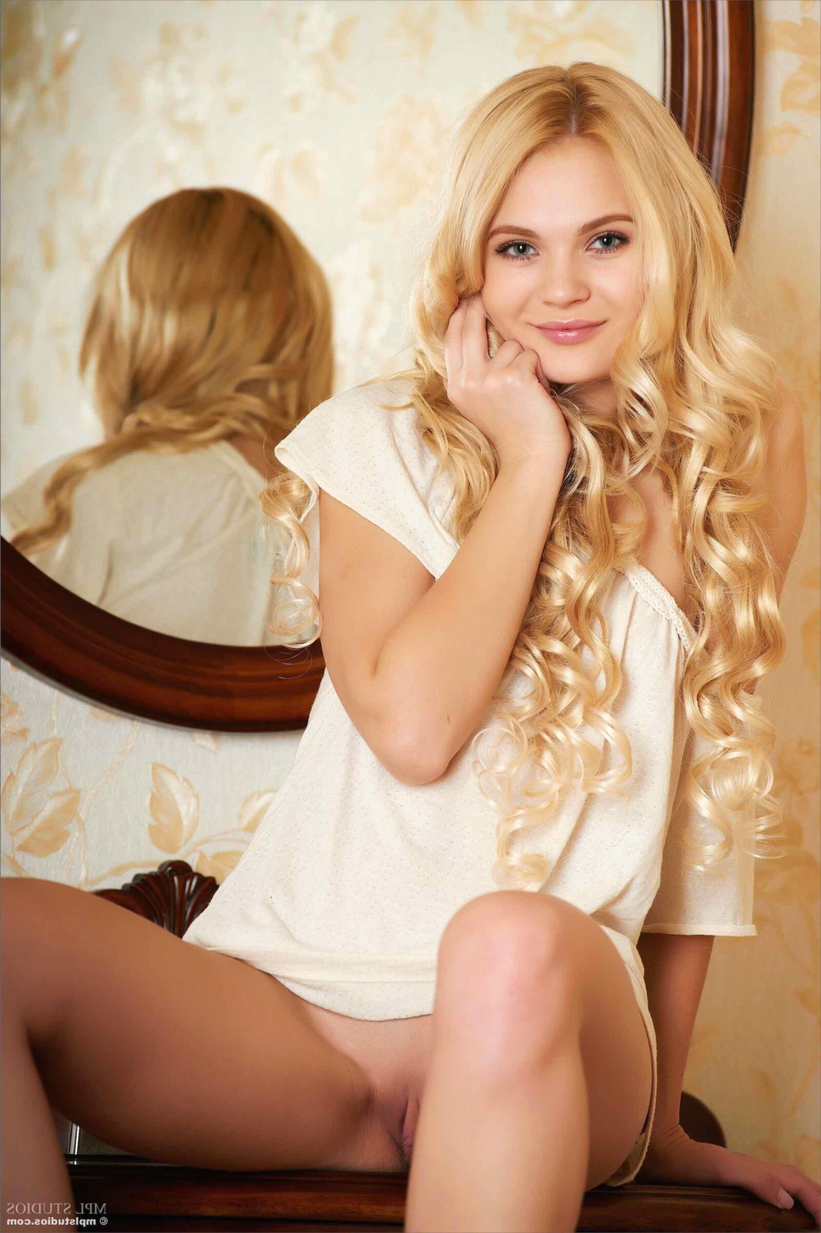 MplStudios Talia Minimalist рубашка