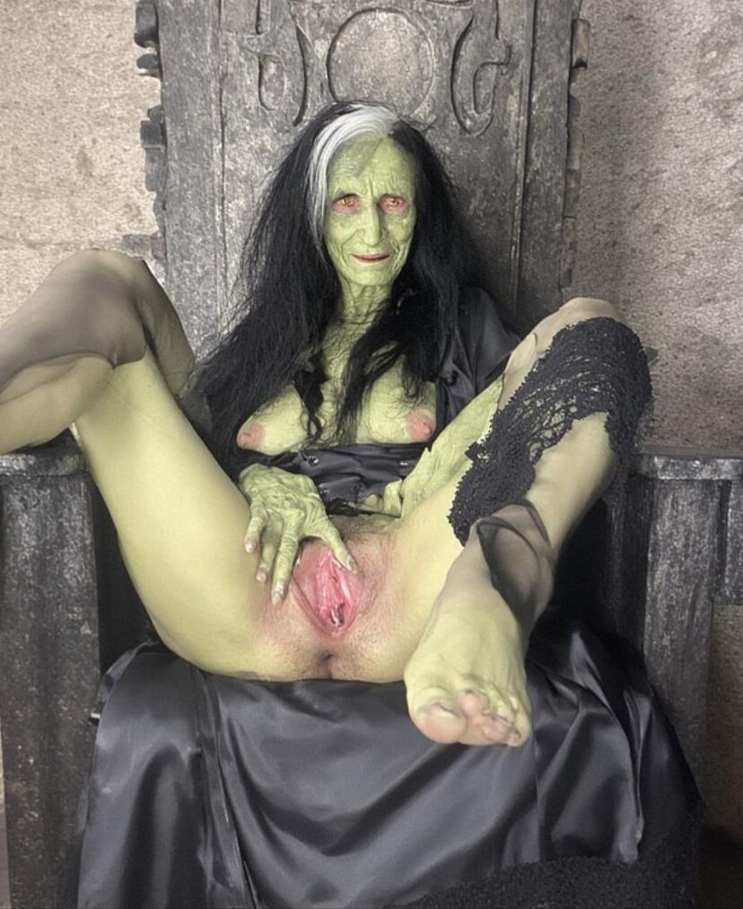 Bruxas de Halloween de Ai