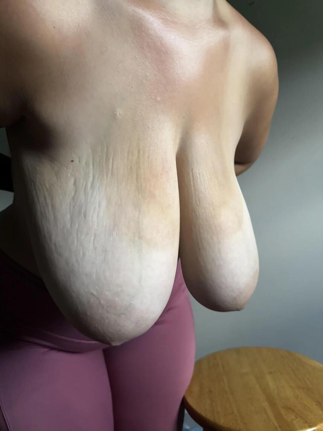 Juggues de la esposa Pancake areola