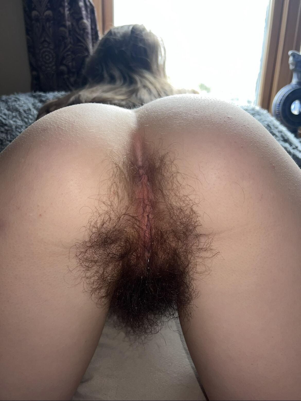 Hairy from the back 