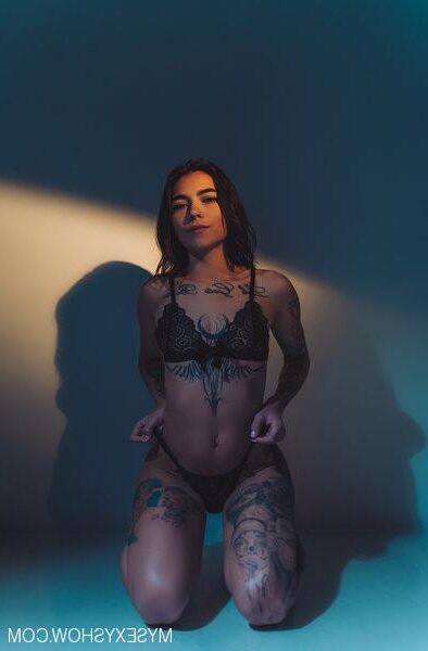 Abrilramirez на mysexyshow.com