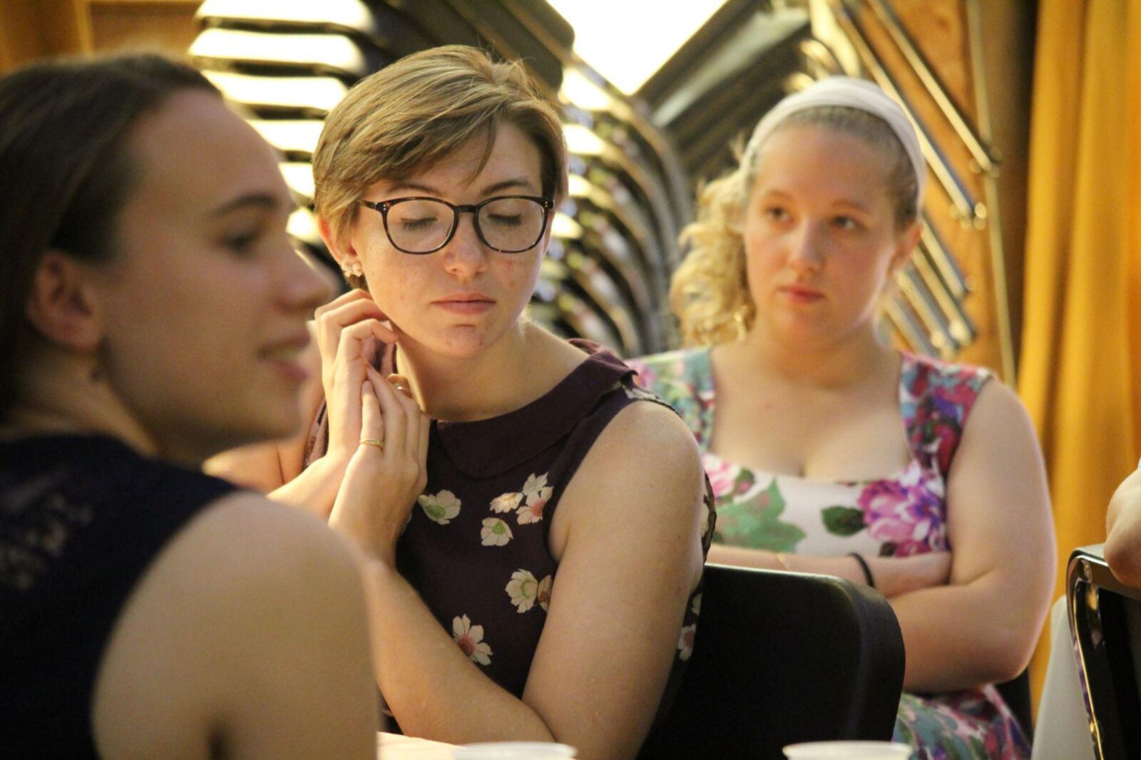 Nerdy College Sorority Girl para comentarios