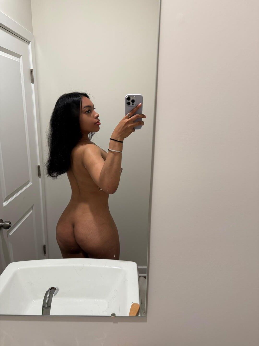 Ava