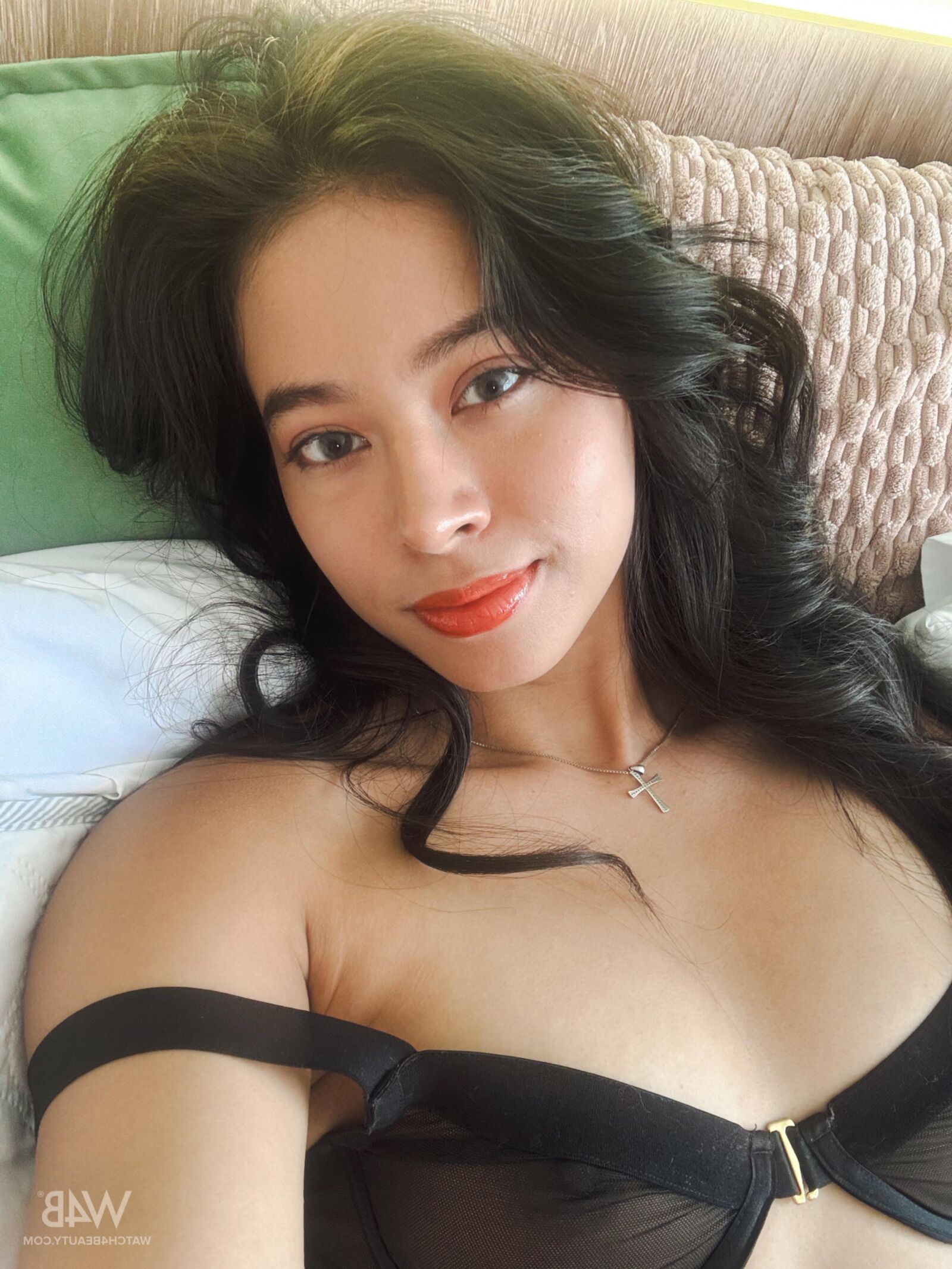 Leyla Gray Yo selfie uエロティックな挨拶