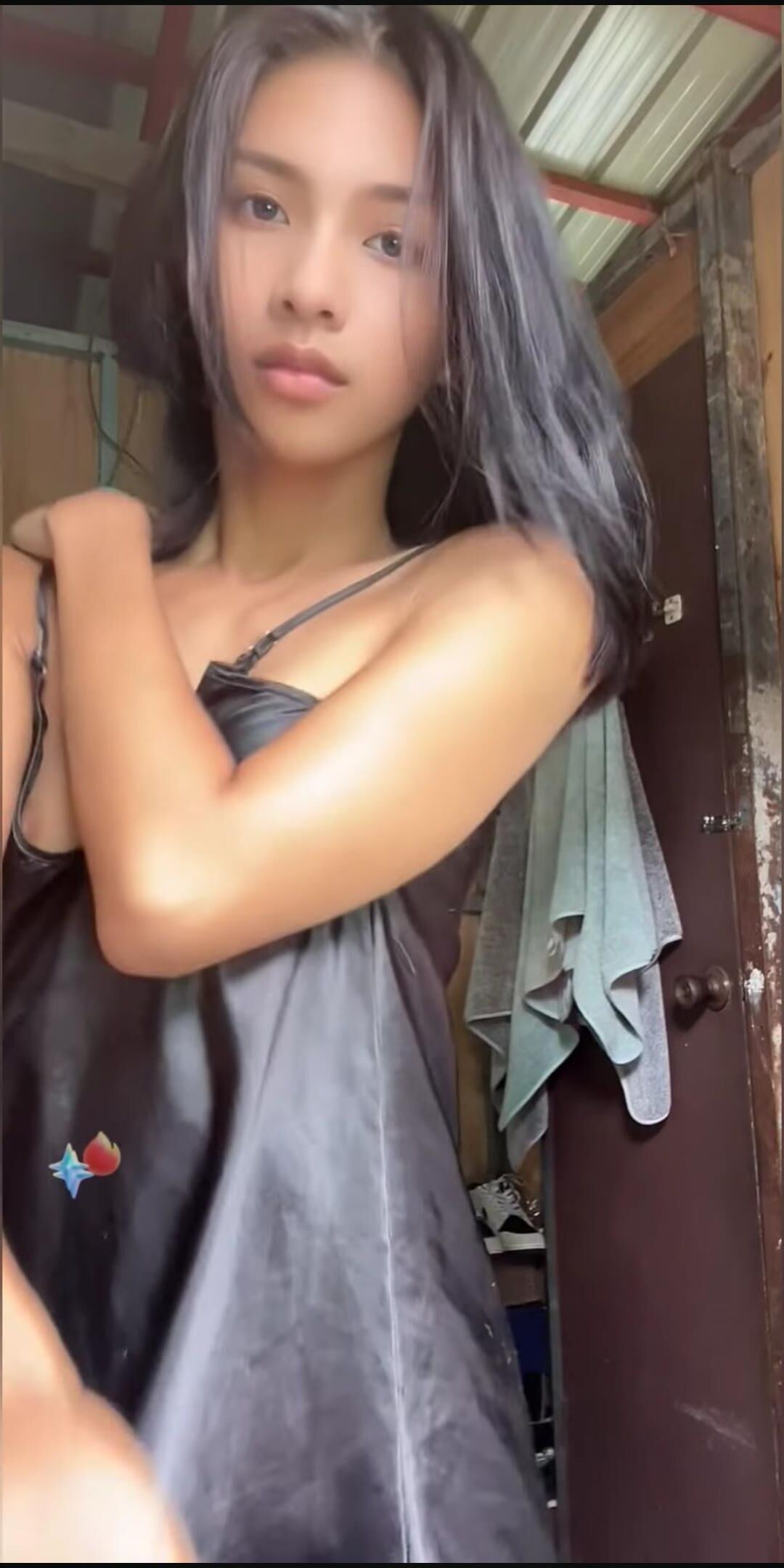 Pequeñas tetas bonitas pezón