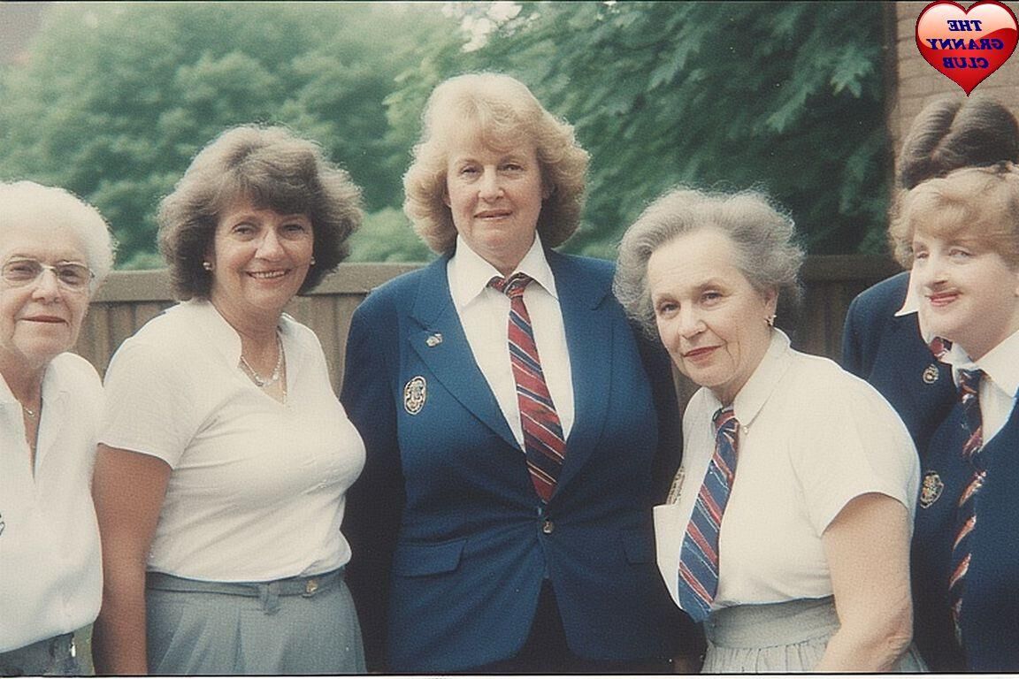 GRANNIES CLASS REUNION