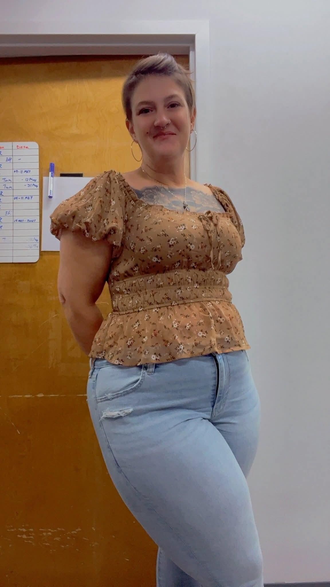 Post aleatoriamente de lindas senhoras