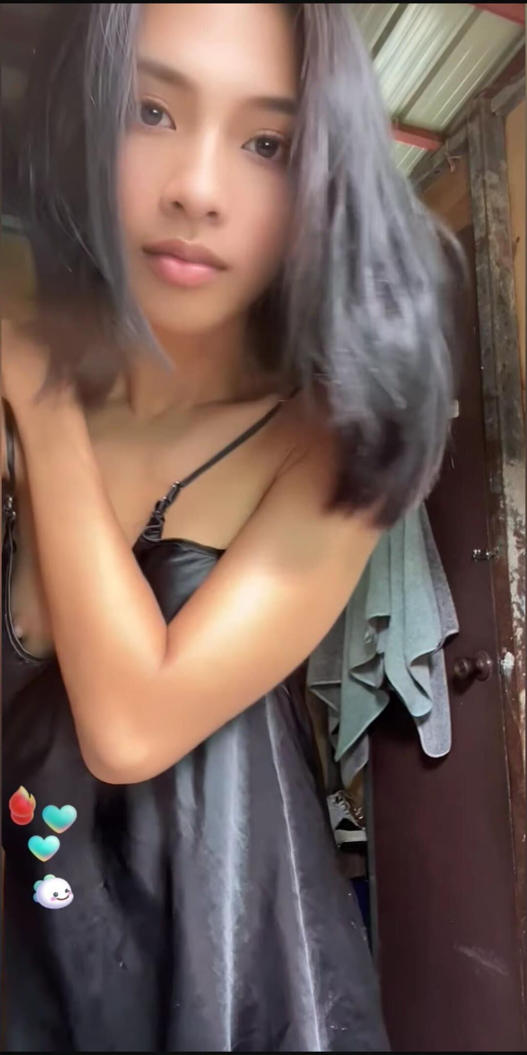 Pequeñas tetas bonitas pezón