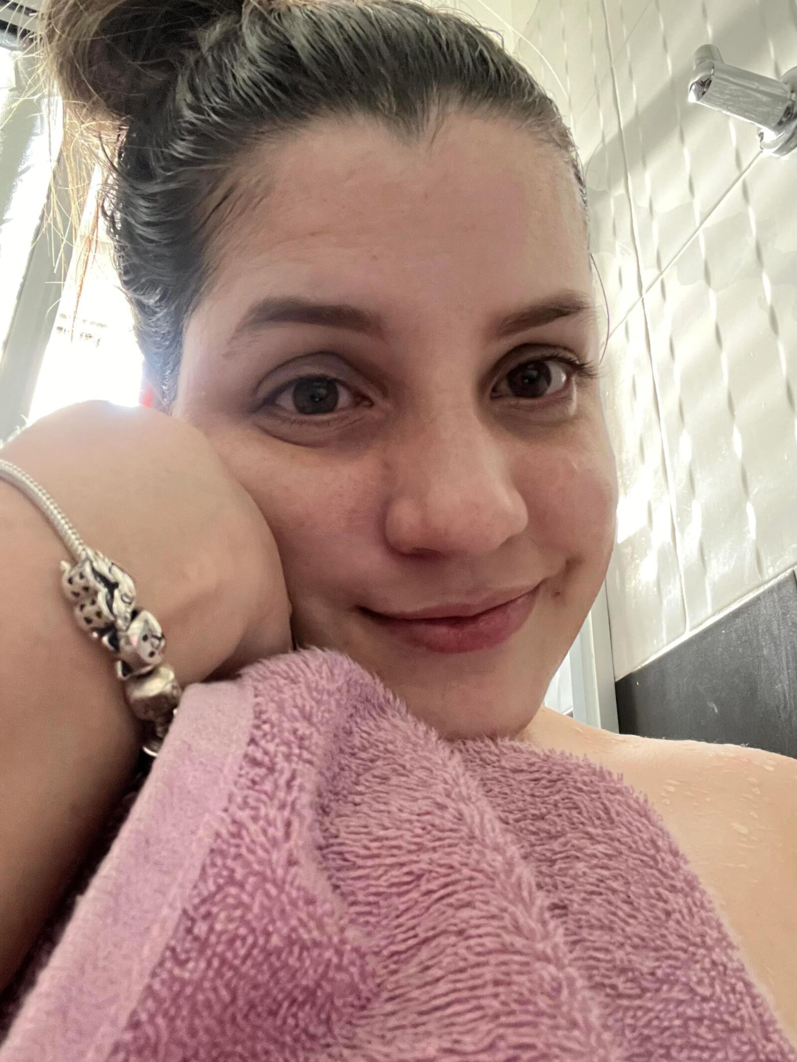 Pele clara latina Culona Tetona Karen Lina