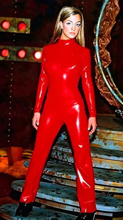 Britney Spears Liebe zu enges Leder/PVC
