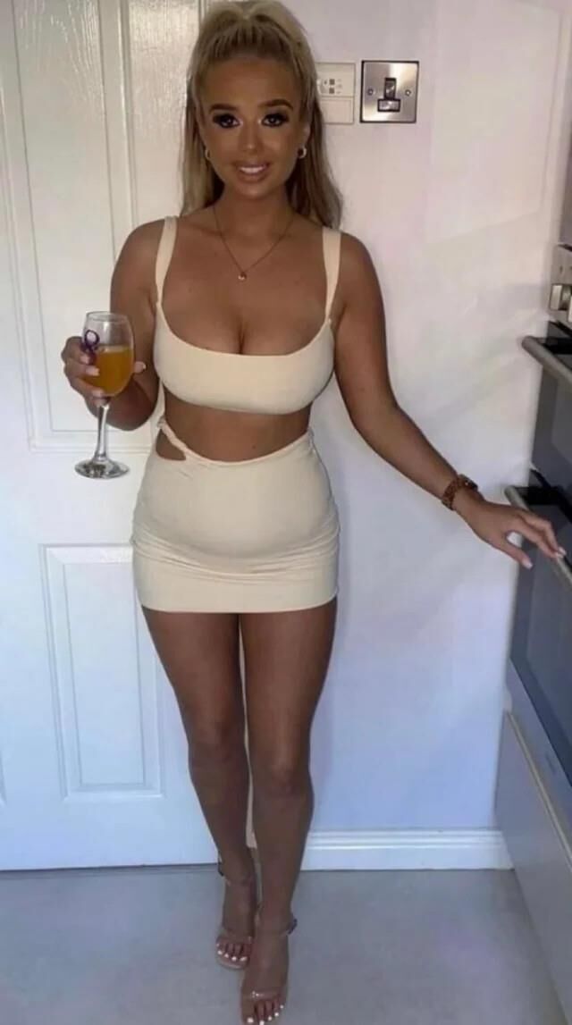 Rubia izquierda o derecha