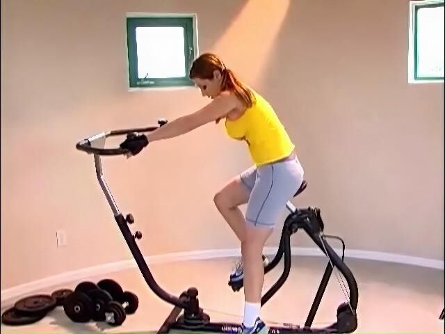 Erica Campbell Gym Vidcaps