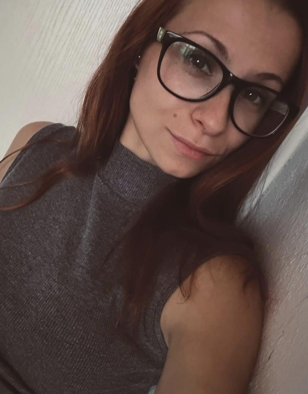 Teen nude selfie 