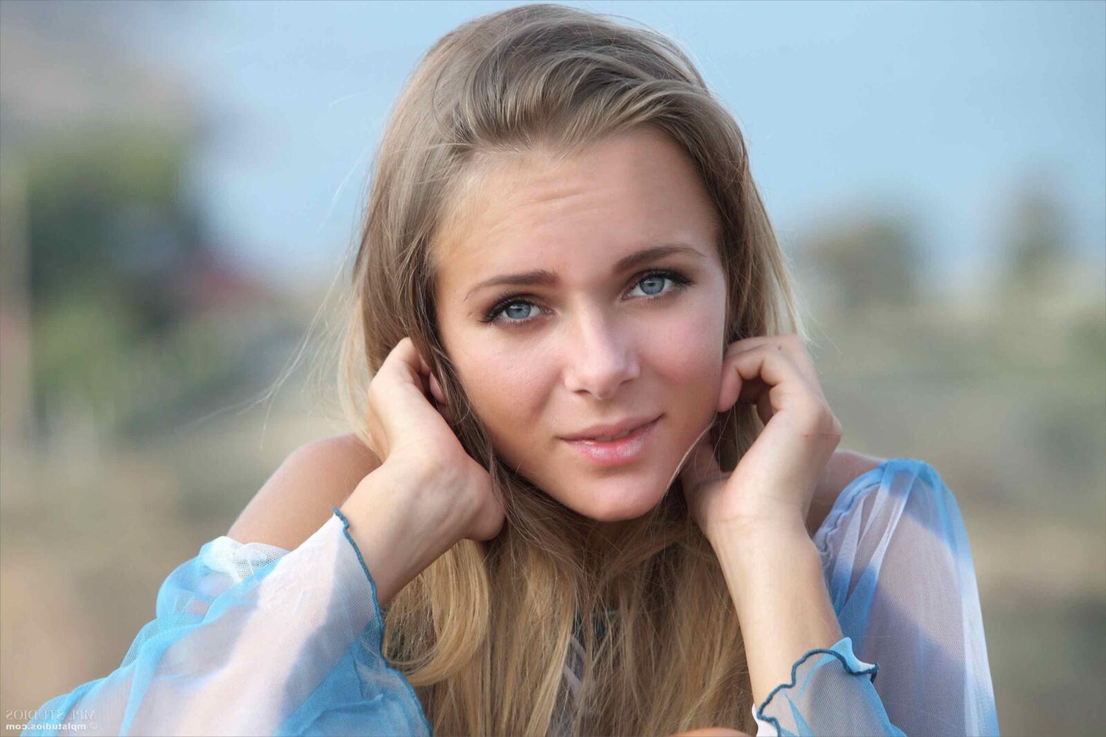 Mplstudios Karissa Diamond Blue Chaussures et un sourire