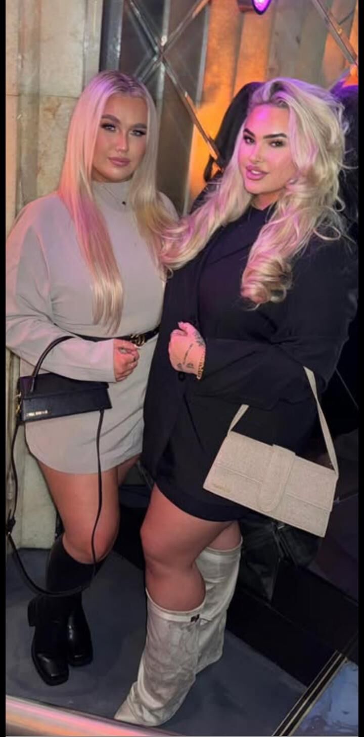 Rubia izquierda o derecha