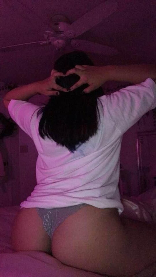Latina WebSlut Karla Nudes caseros expuestos