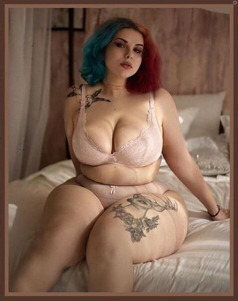 Heiße und sexy große wunderschöne Göttinnen