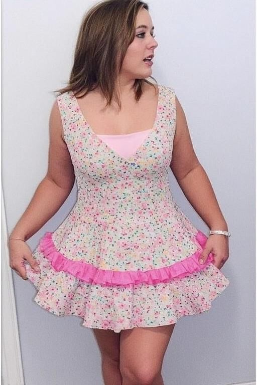 Mujeres con lindos vestidos