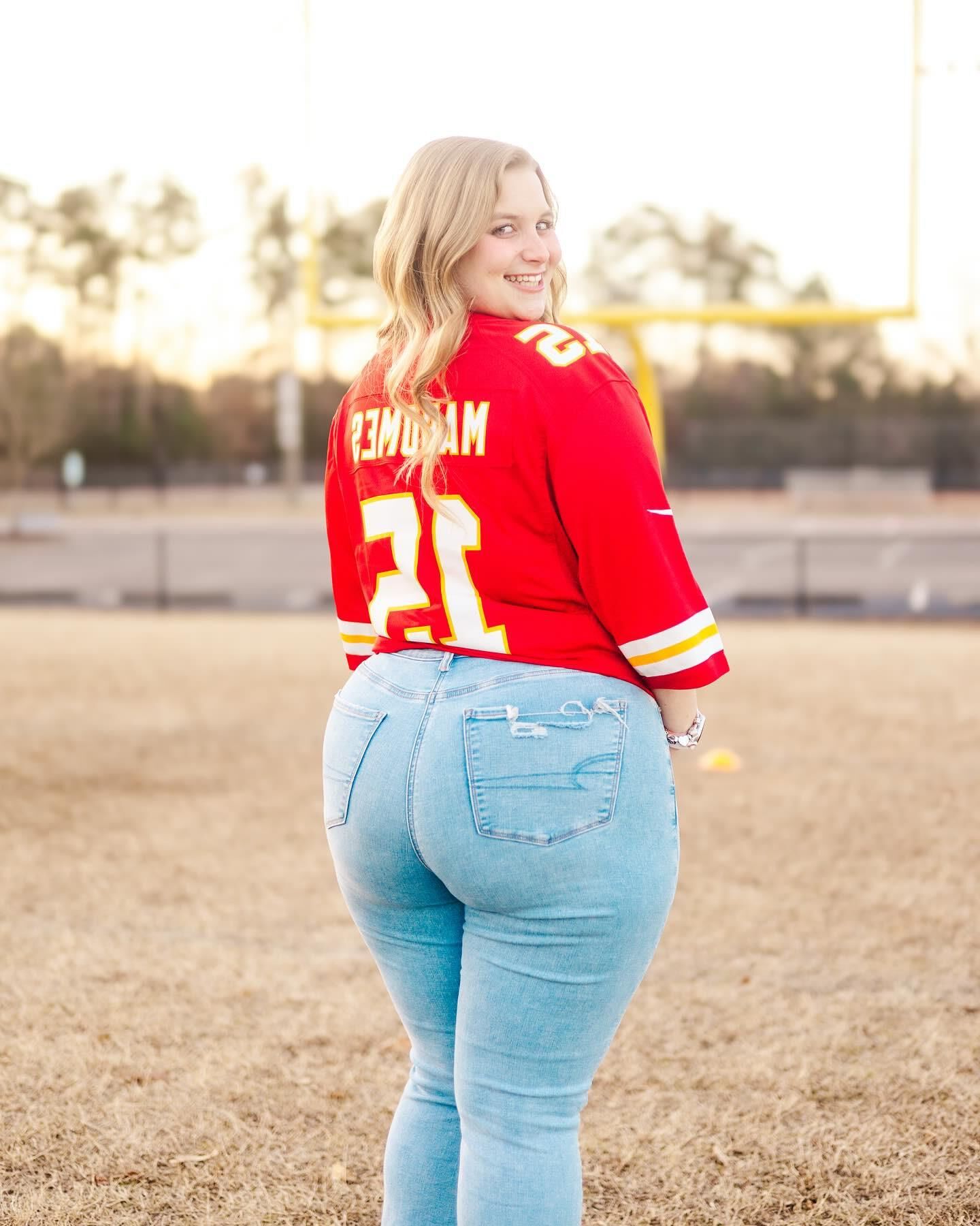 BBCの大学Snowbunny Pawg：Halynn