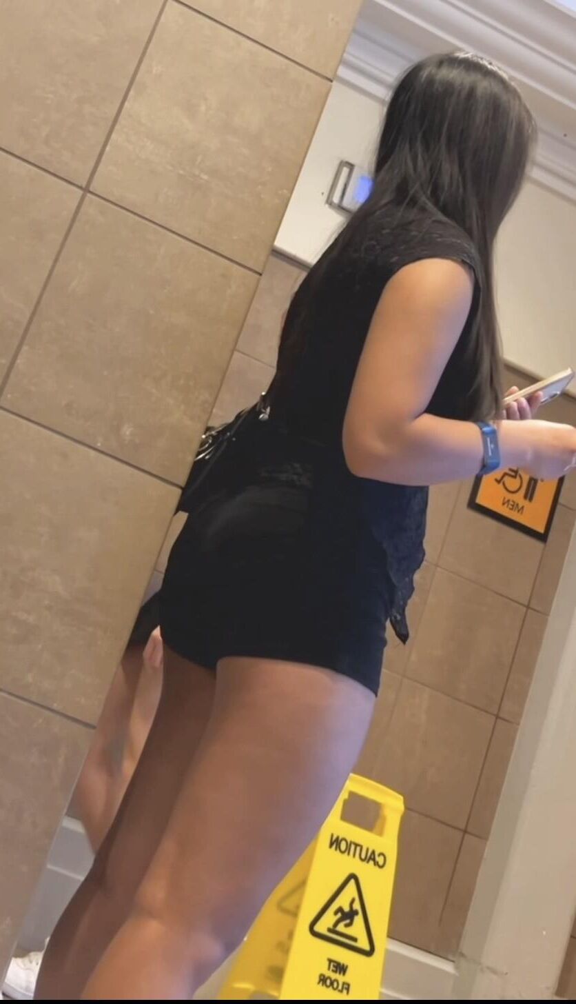 率直なPAWGSショーツ