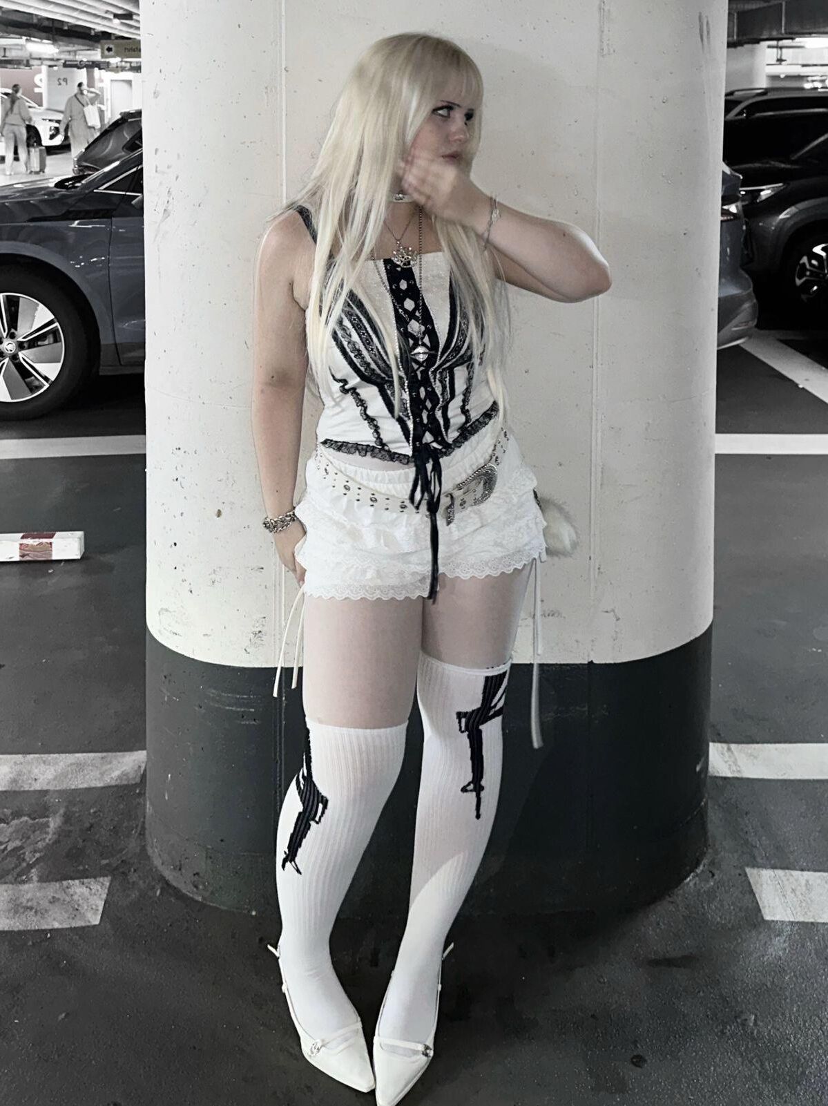Sexy dresses and outfits 