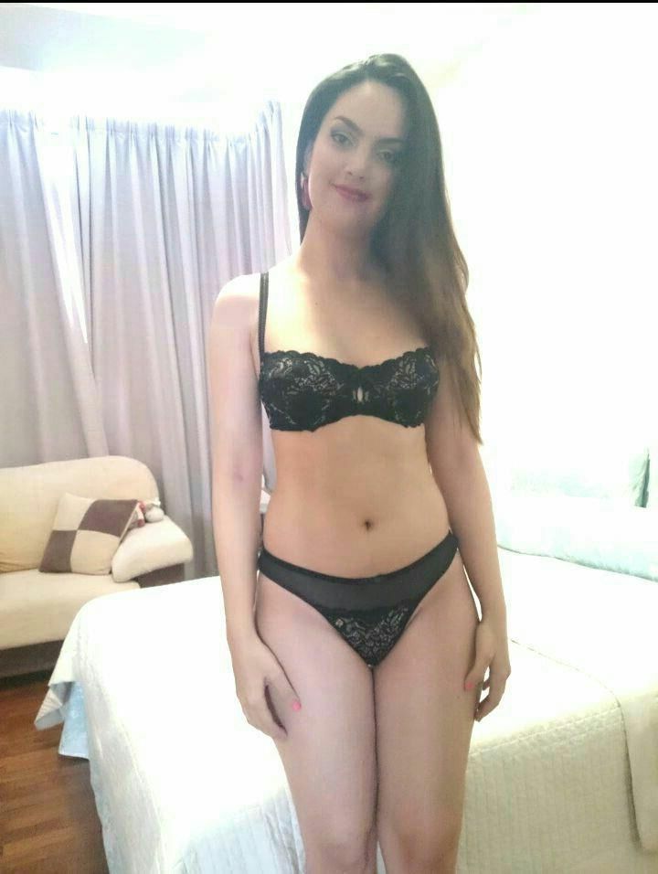 素敵でセクシーなイランの女性