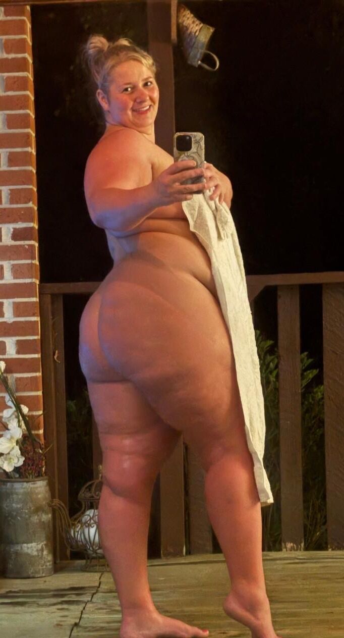 BBW PAWG LILY HART