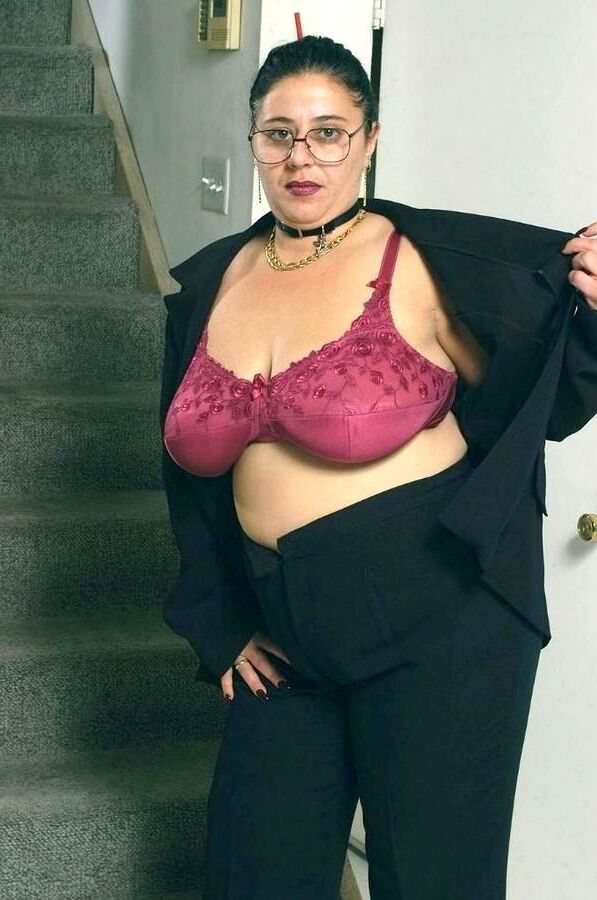 Tanya Tung 