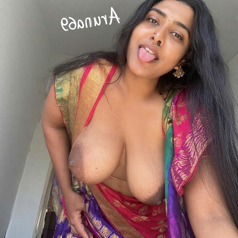 Esposas safadas de desi indiano sexy na câmera