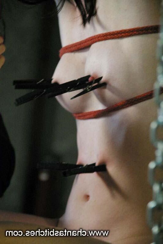 Modèle de bondage Ozzma Lynn