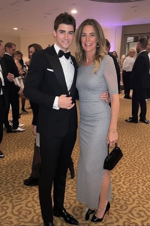 Kind nebenan brachte meine Frau zum Abschlussball