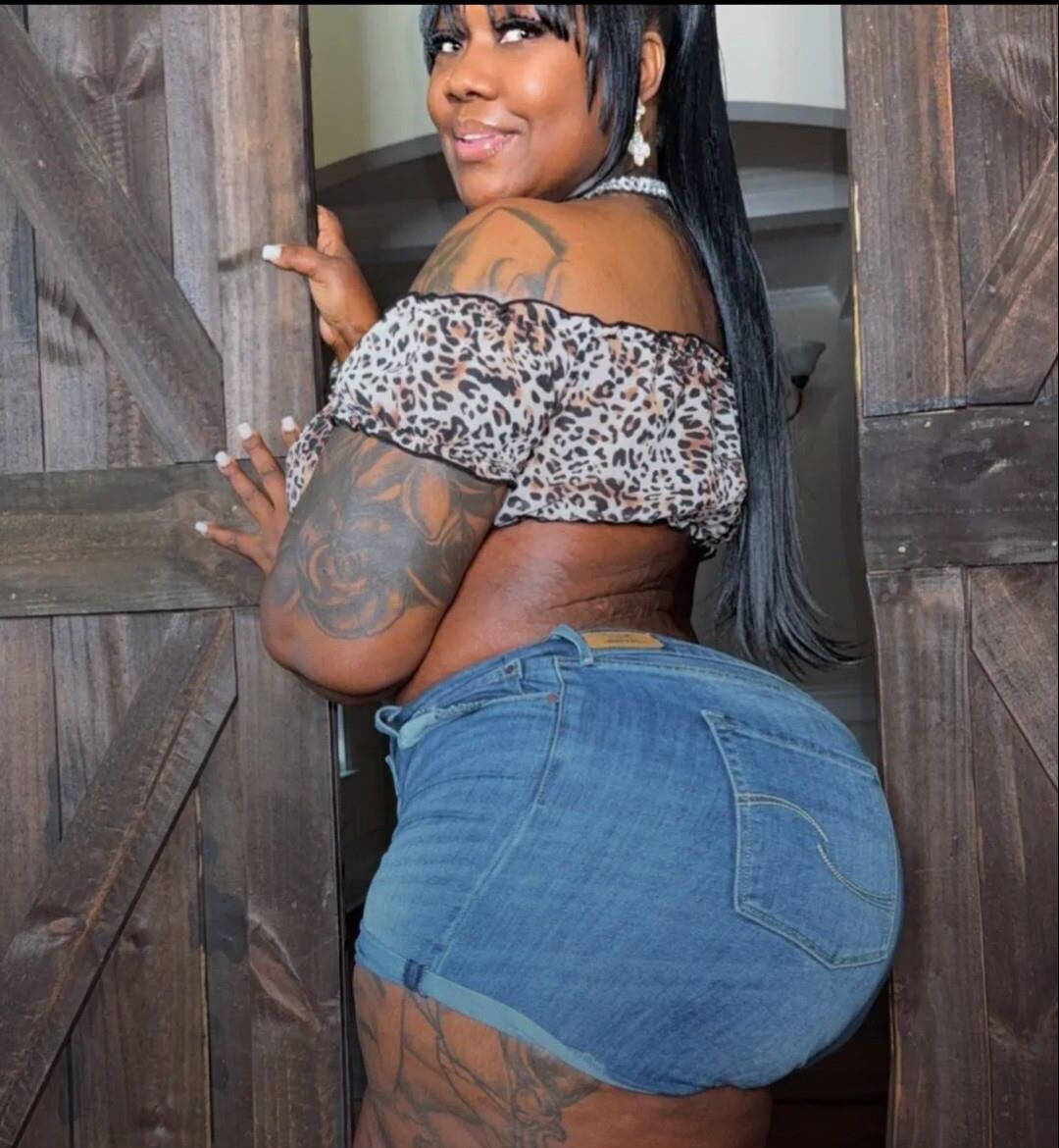 Ebony Women Lovers