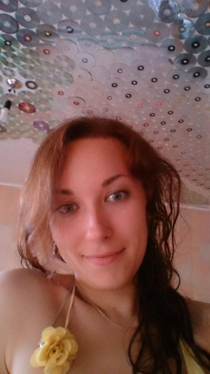 Hotwife Evgeniya von Cuck ausgesetzt