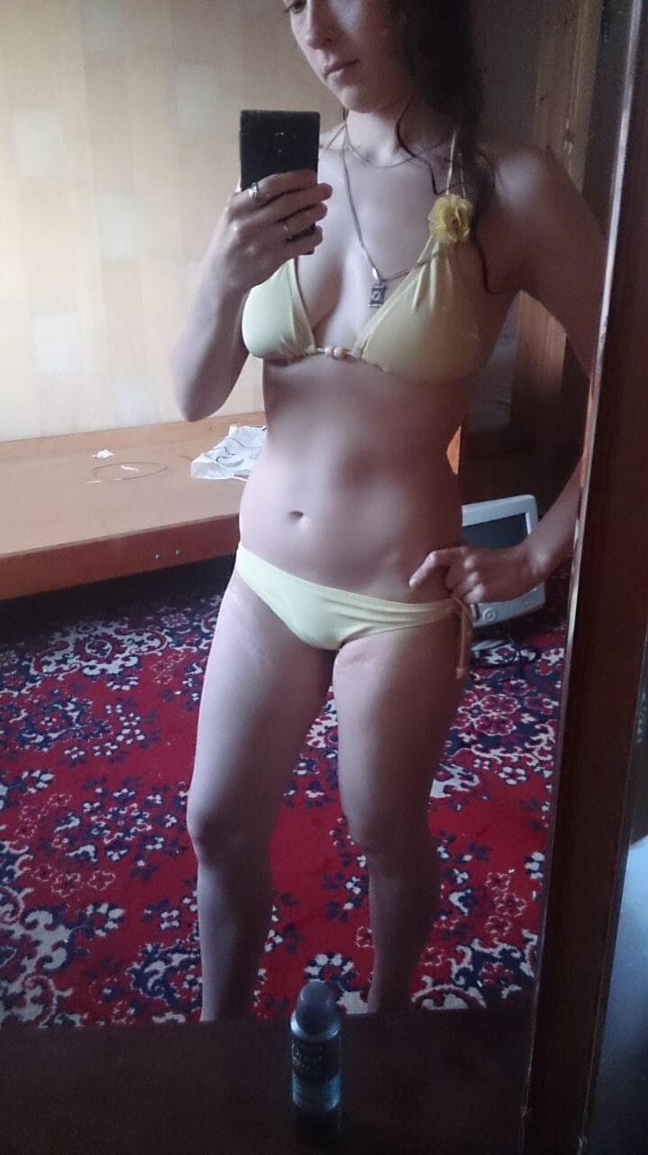 Hotwife Evgeniya von Cuck ausgesetzt