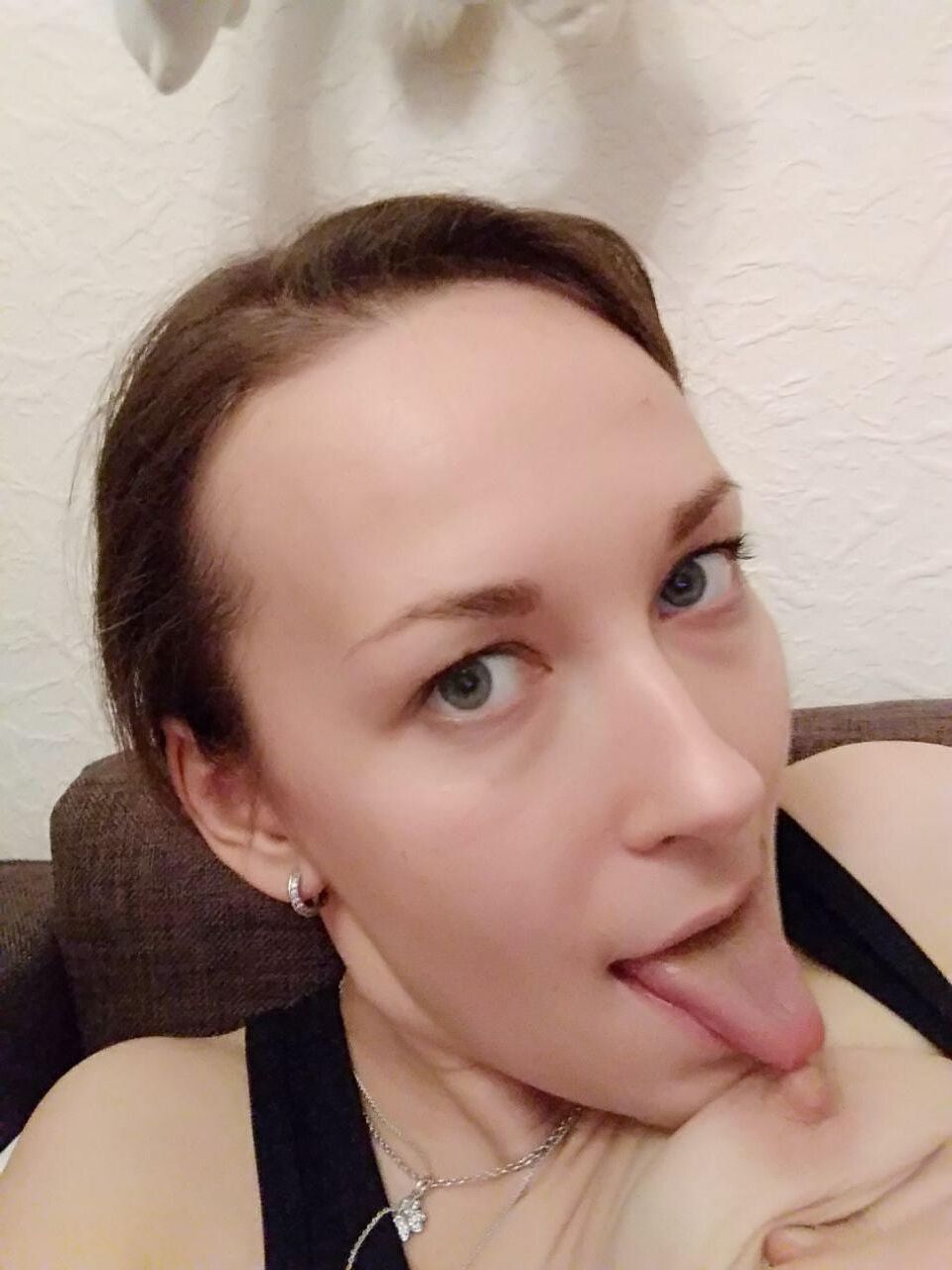 Hotwife Evgeniya von Cuck ausgesetzt