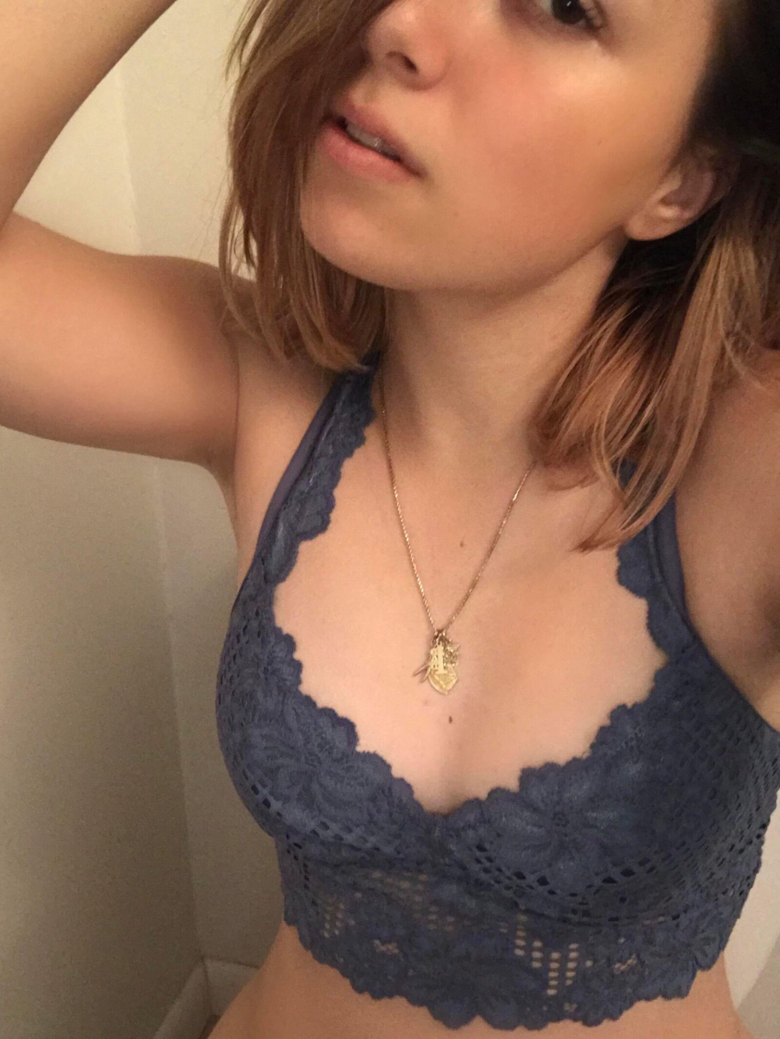Selfies adolescentes sexy morenas