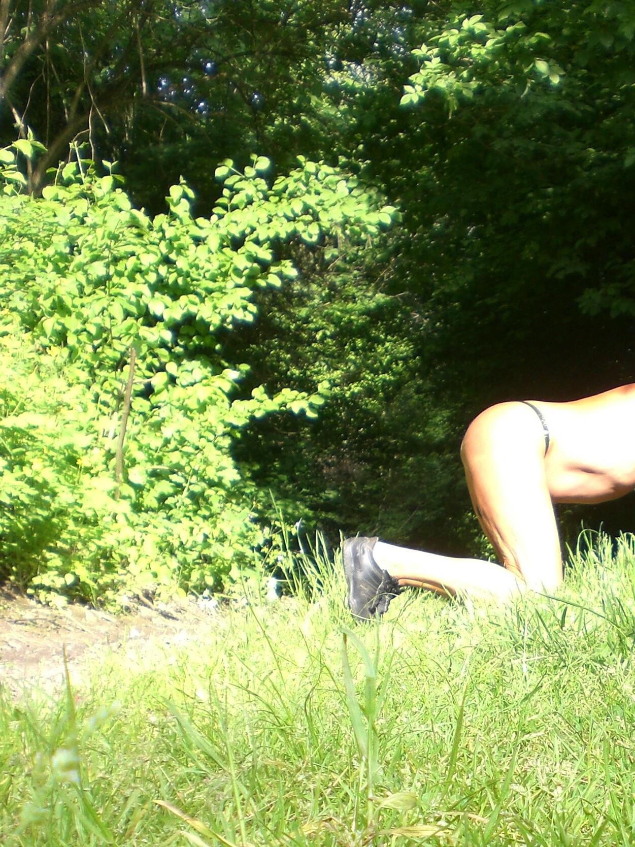 slave pet outdoor with leash