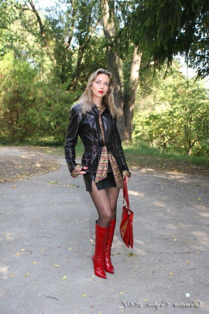 Blond amateur à l'extérieur