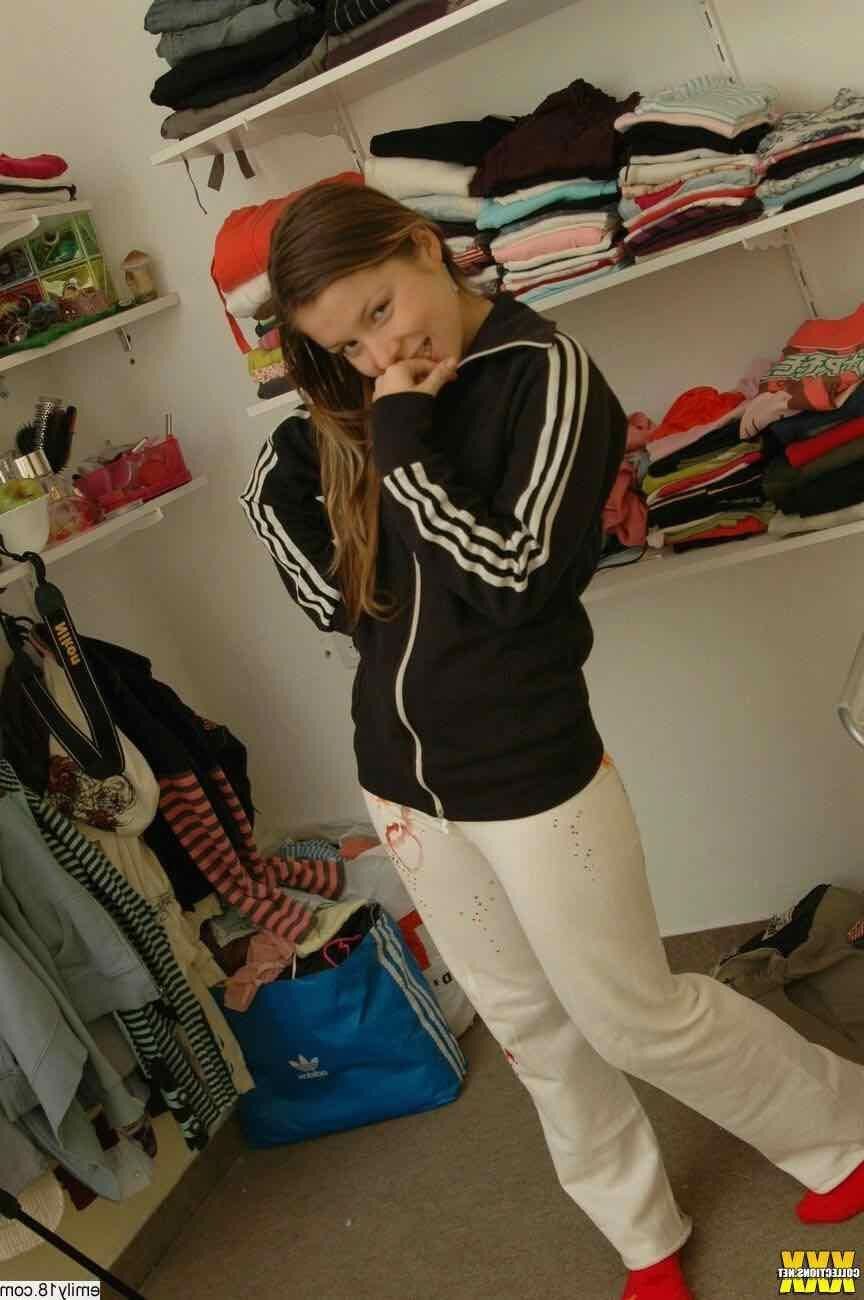 エミリーエミリー何を着るか