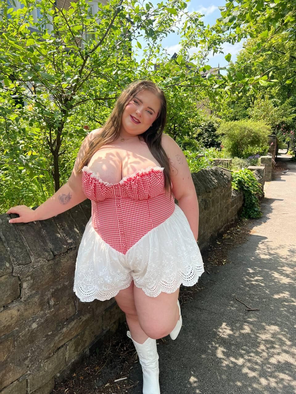 BBW Дженни Лав