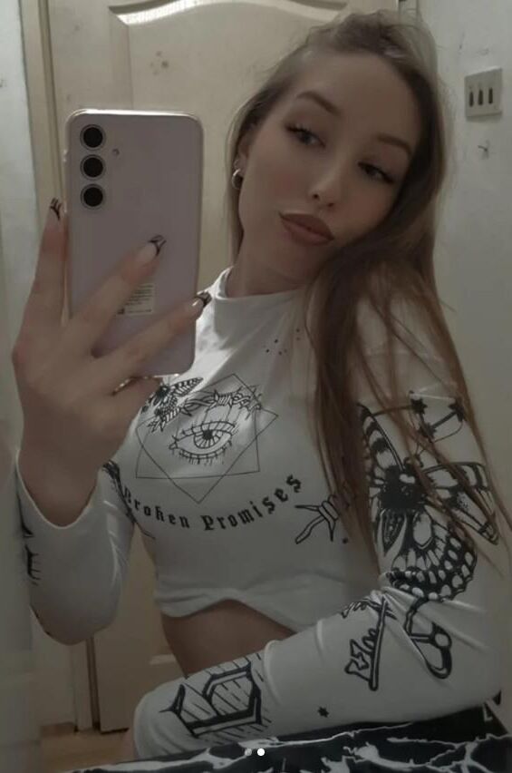 Adolescente sérvio Guzata USKa Klinka