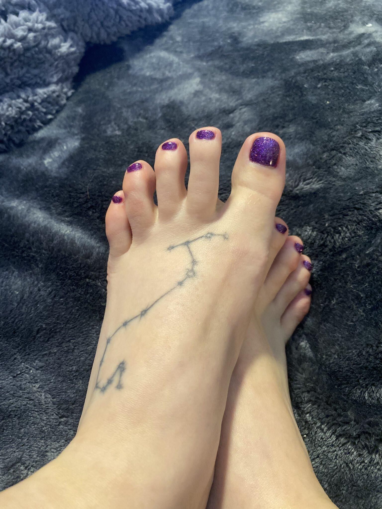 Feet feet feet 