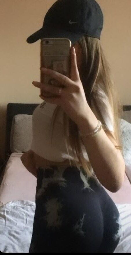 Adolescente sérvio Guzata USKa Klinka