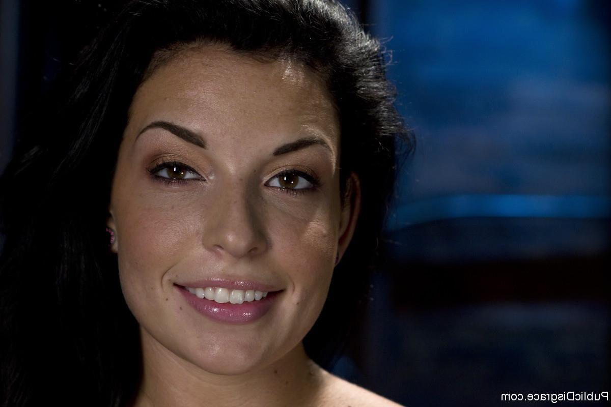 Aria Aspen, Princess Donna Dolore