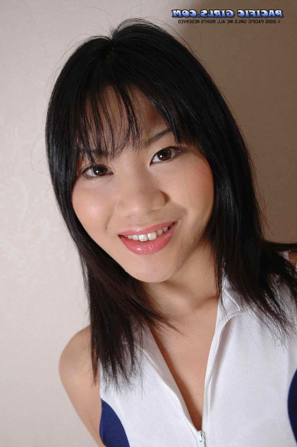 Pacificgirls Rikako Bushy Ansichten