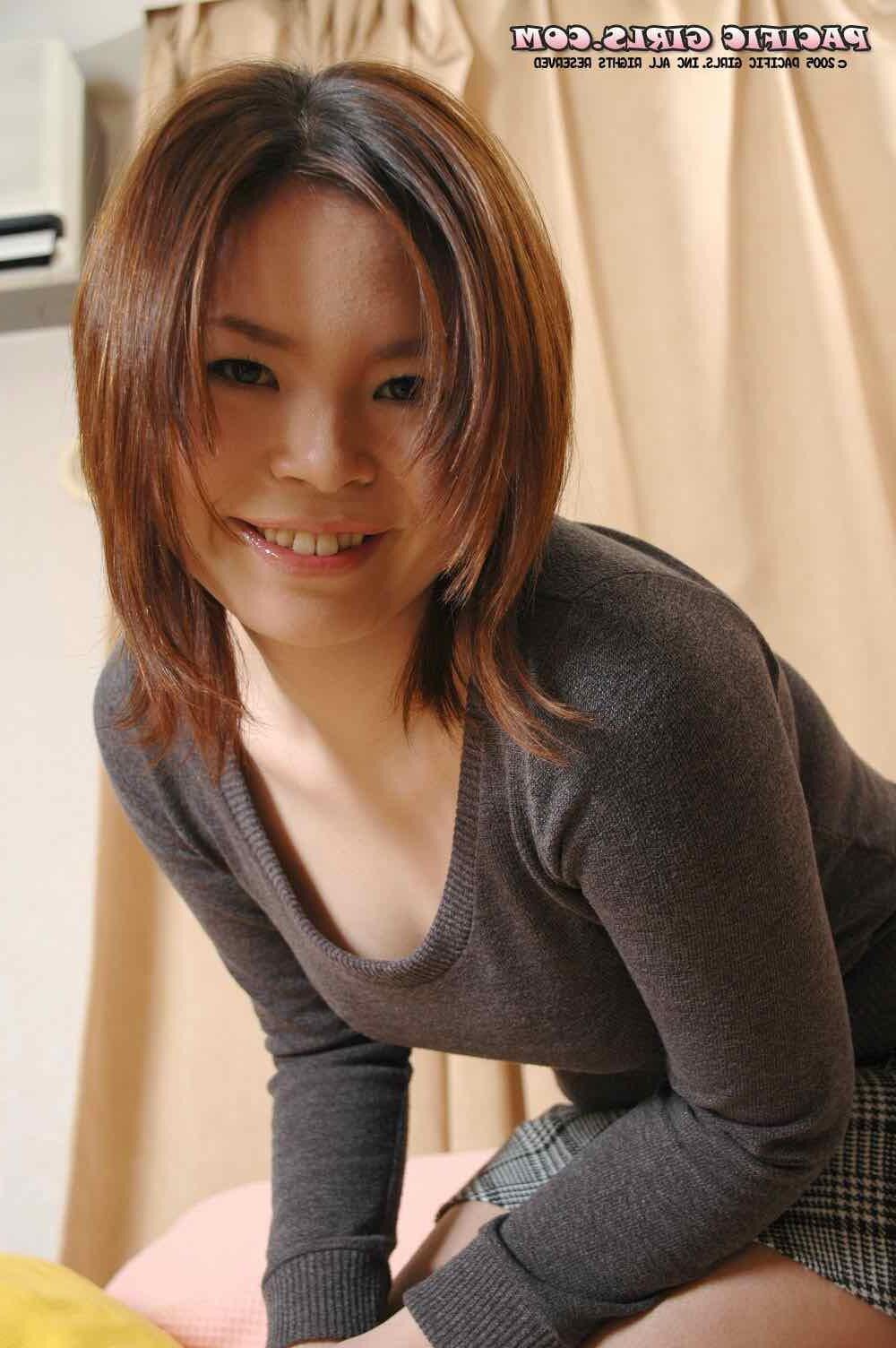 Pacificgirls Satomi entspannte sich am besten